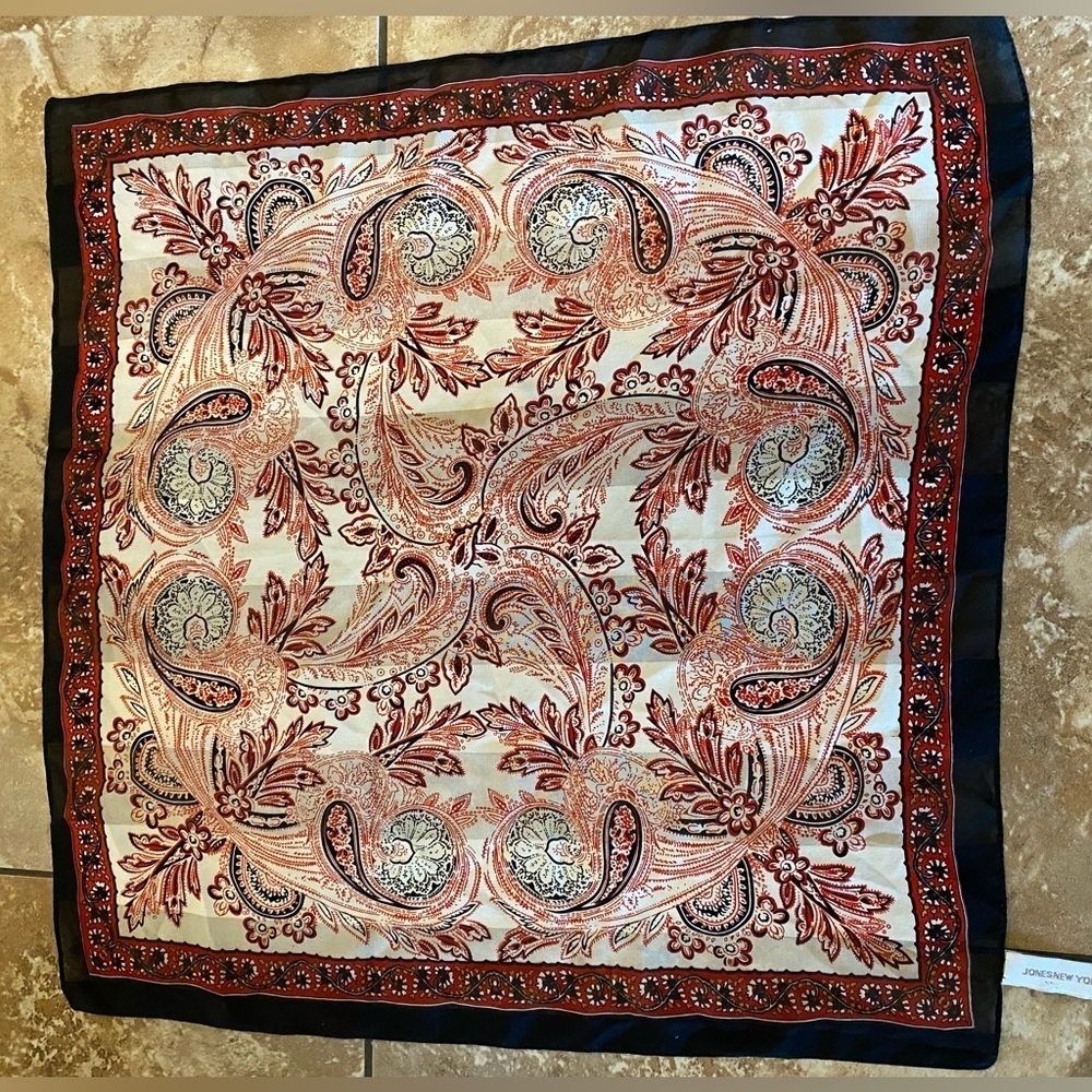 Jones New York Scarf Floral Elegant details 20” square Bandanna head purse wrap